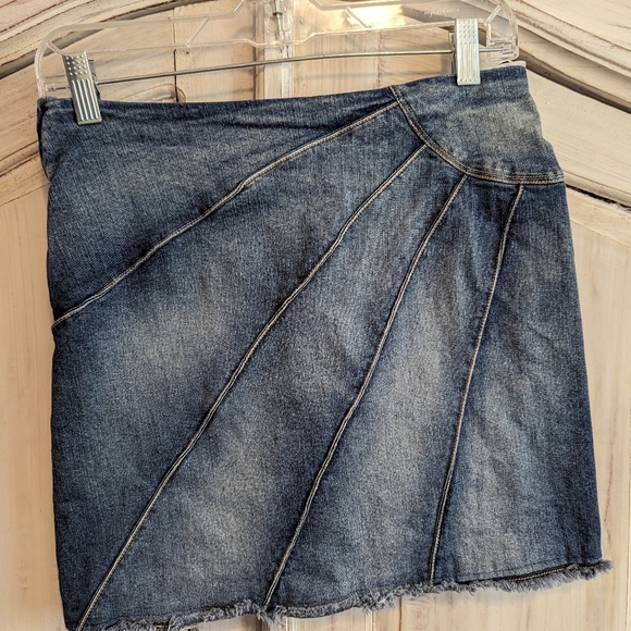Lagerfeld Gallery by DIESEL Dresses & Skirts - Vintage Lagerfeld By DIESEL denim skirt Size 28